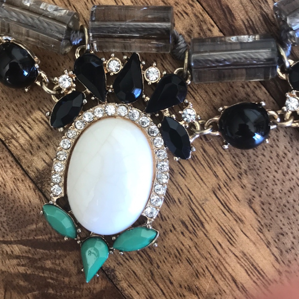 Statement necklace - Picture 5 of 5
